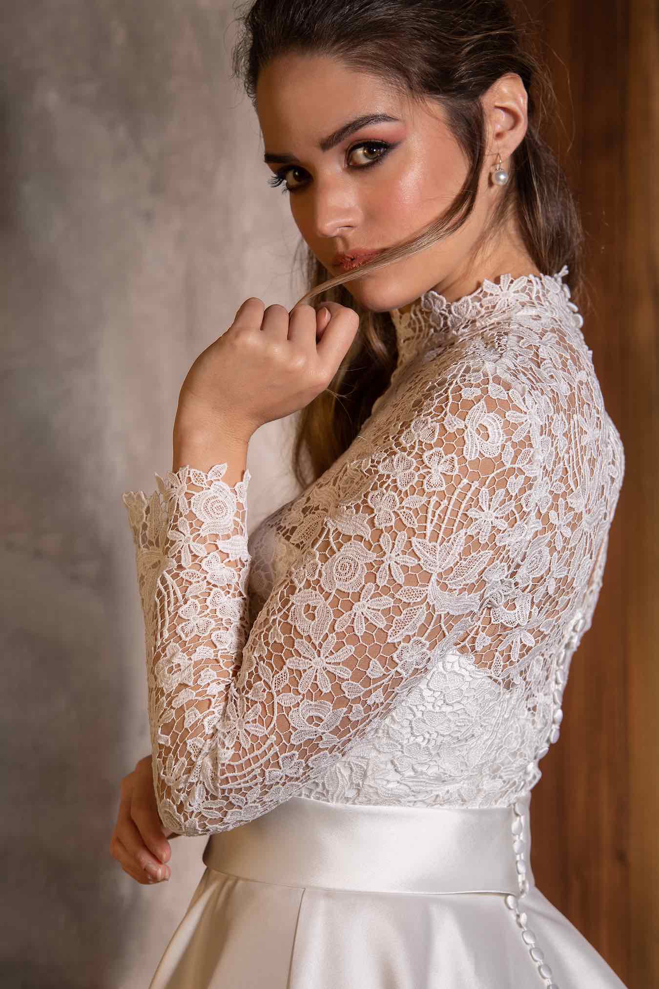 abito da sposa in pizzo macramè