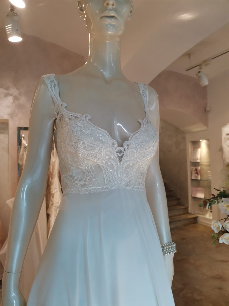 abito stile impero in chiffon