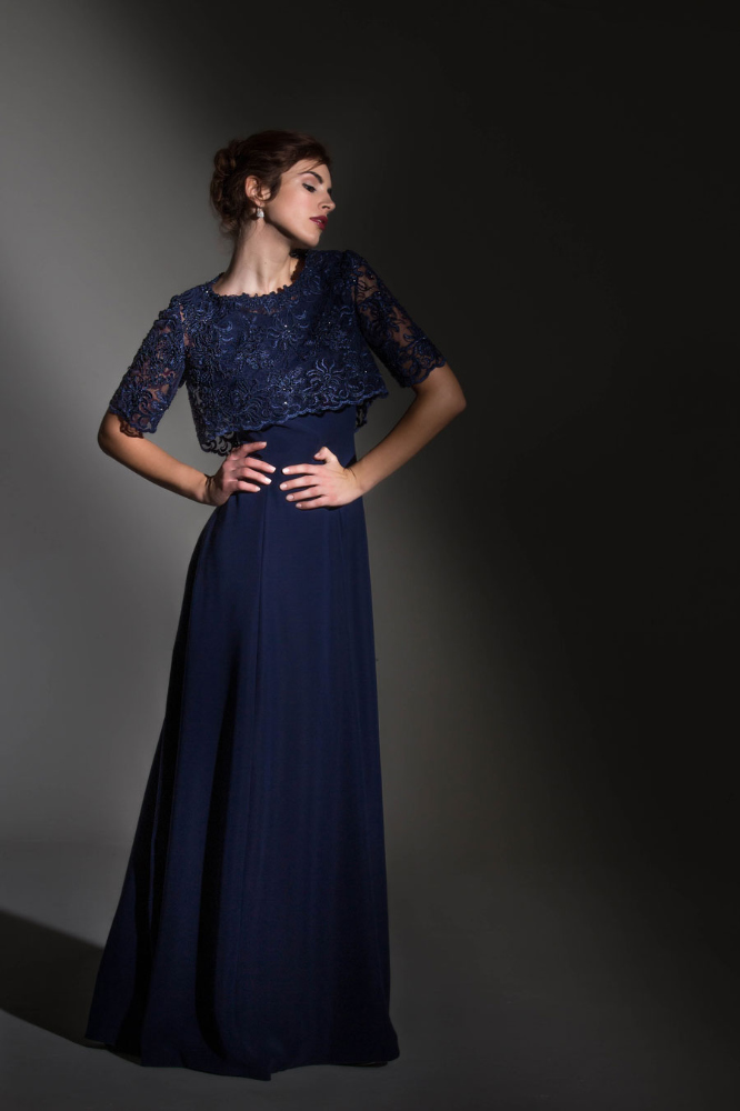 Abito da cerimonia: come scegliere il tessuto migliore per te