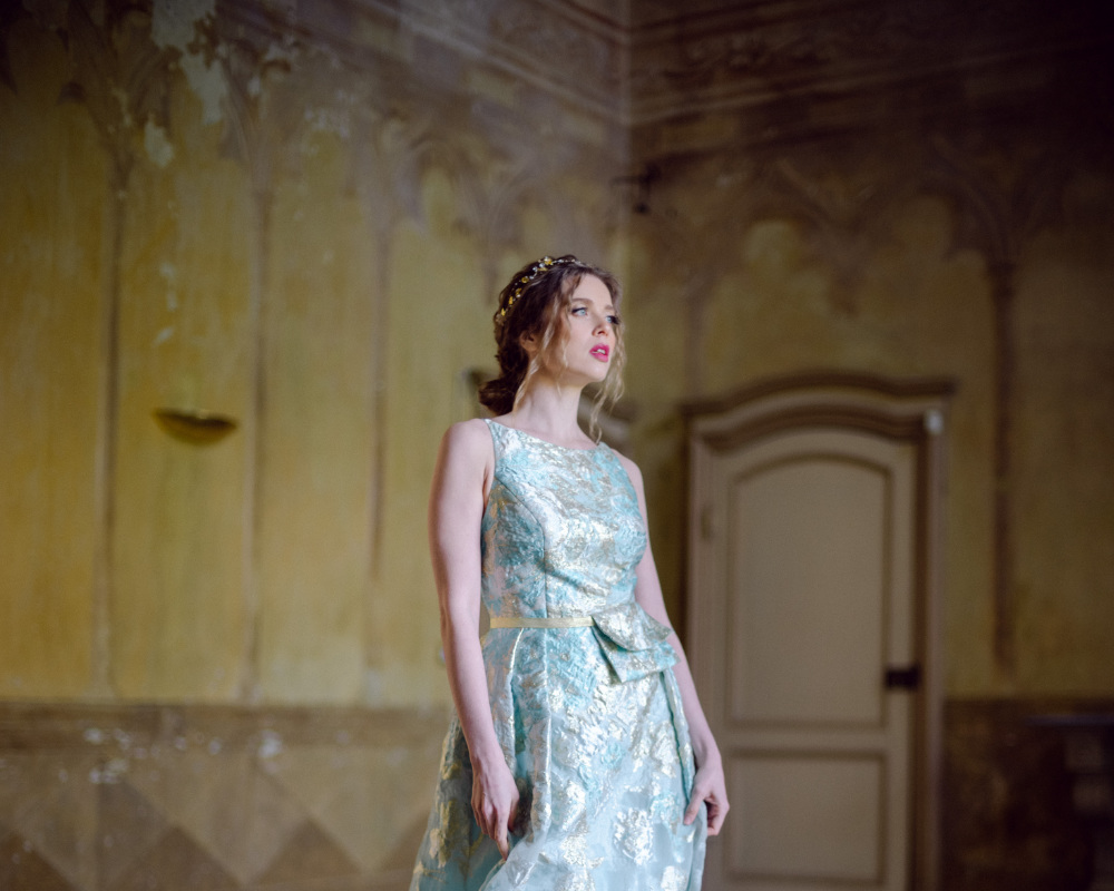 Rosalba-Gabrielli-atelier-sartoria-sposa-cerimonia-mamma-tessuto-come-scegliere-su-misura-esclusiva-abito-sartoriale