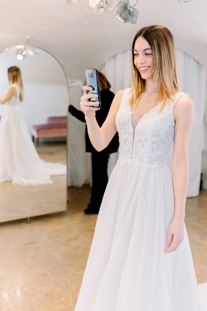 Rosalba-Gabrielli-atelier-sartoria-sposa-cerimonia-mamma-tessuto-come-scegliere-su-misura-esclusiva-abito-sartoriale5