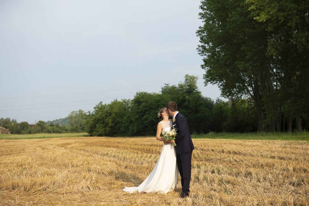 Rosalba-Gabrielli-atelier-sartoria-sposa-cerimonia-mamma-tessuto-come-scegliere-su-misura-esclusiva-abito-sartoriale5